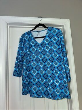Lulu b turtle print shirt